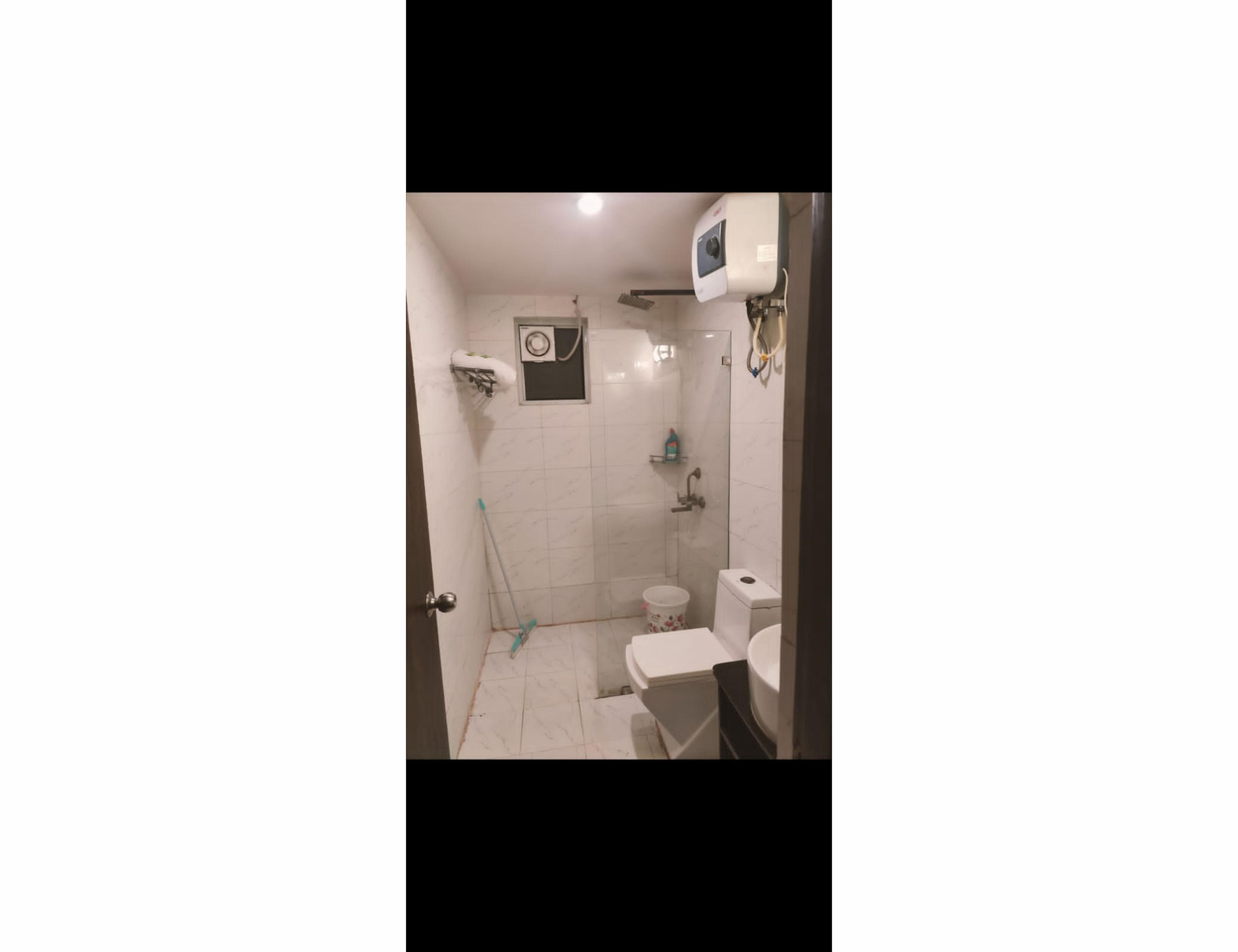 Omax suites onyx 004 omaxe eternity - Tap to explore photos