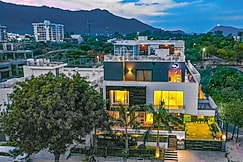 Belle Vue Villa with Pool and Terrace, Udaipur