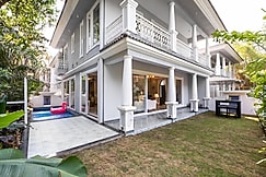 Staymaster Tropical Oasis 4 BR Pvt PoolGarden, Goa