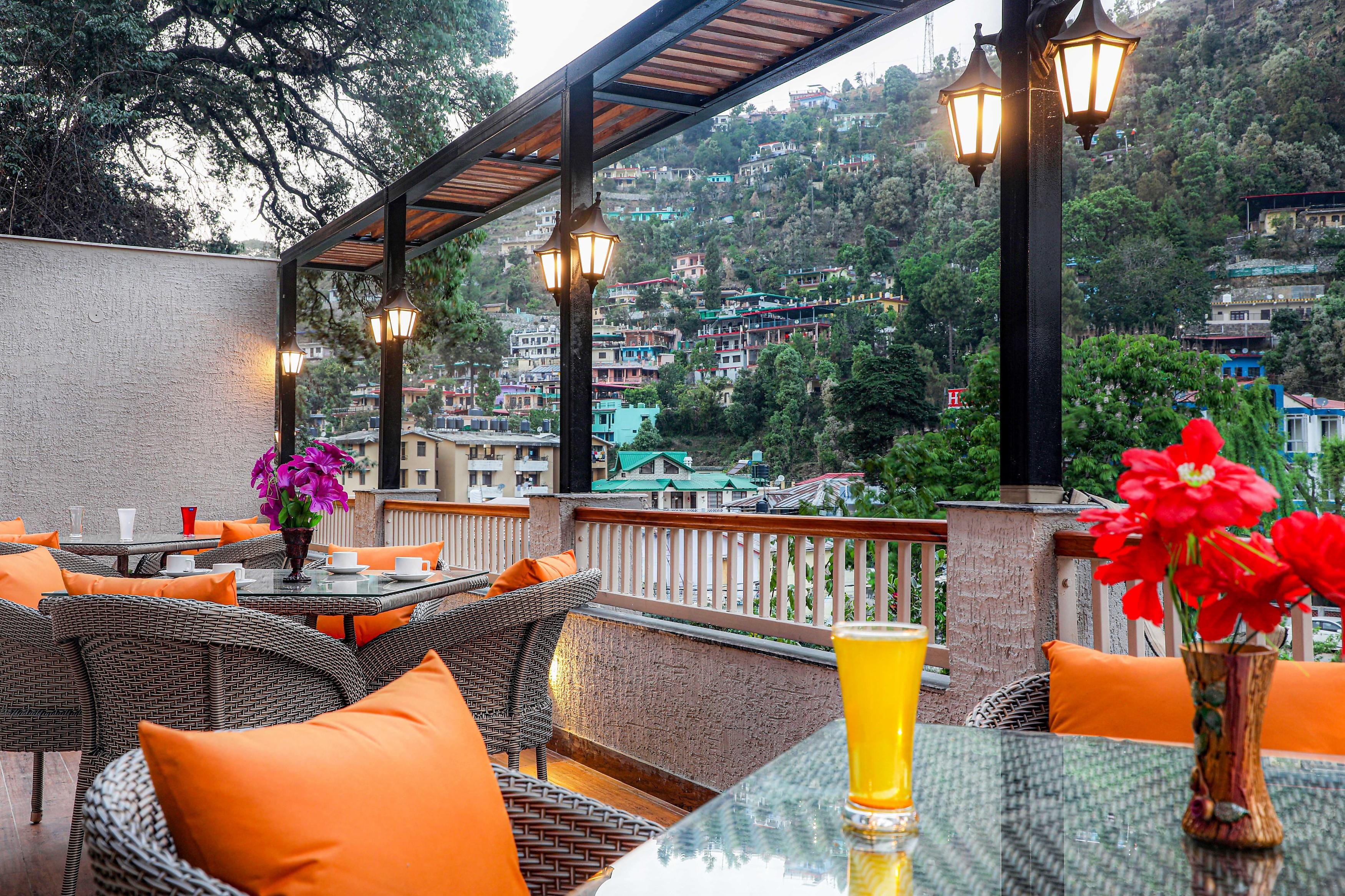 Hotel VinSober Monal(10 Min Drive to Kainchi Dham) - Tap to explore photos