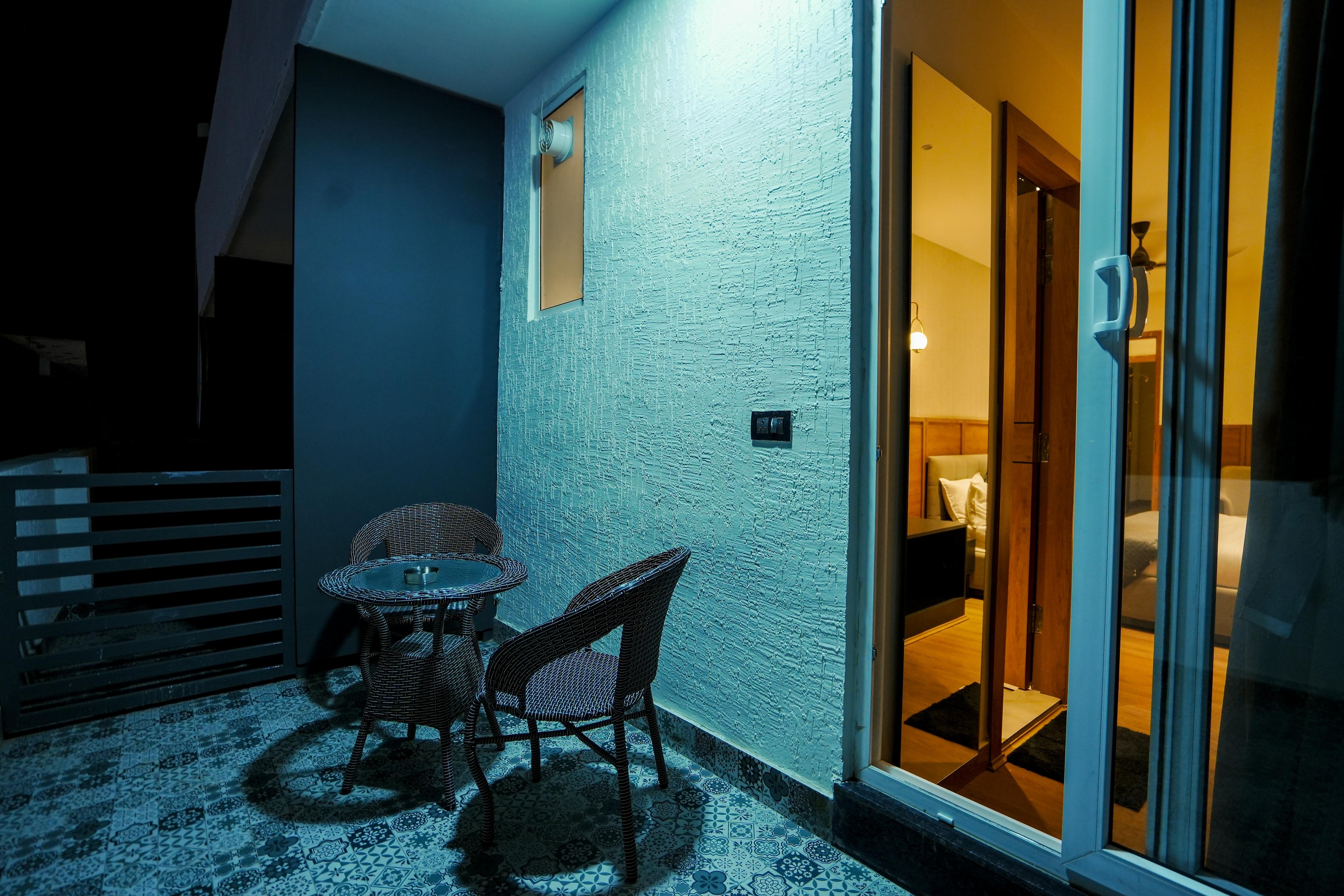 Rooms By Peddlers - Tap to explore photos
