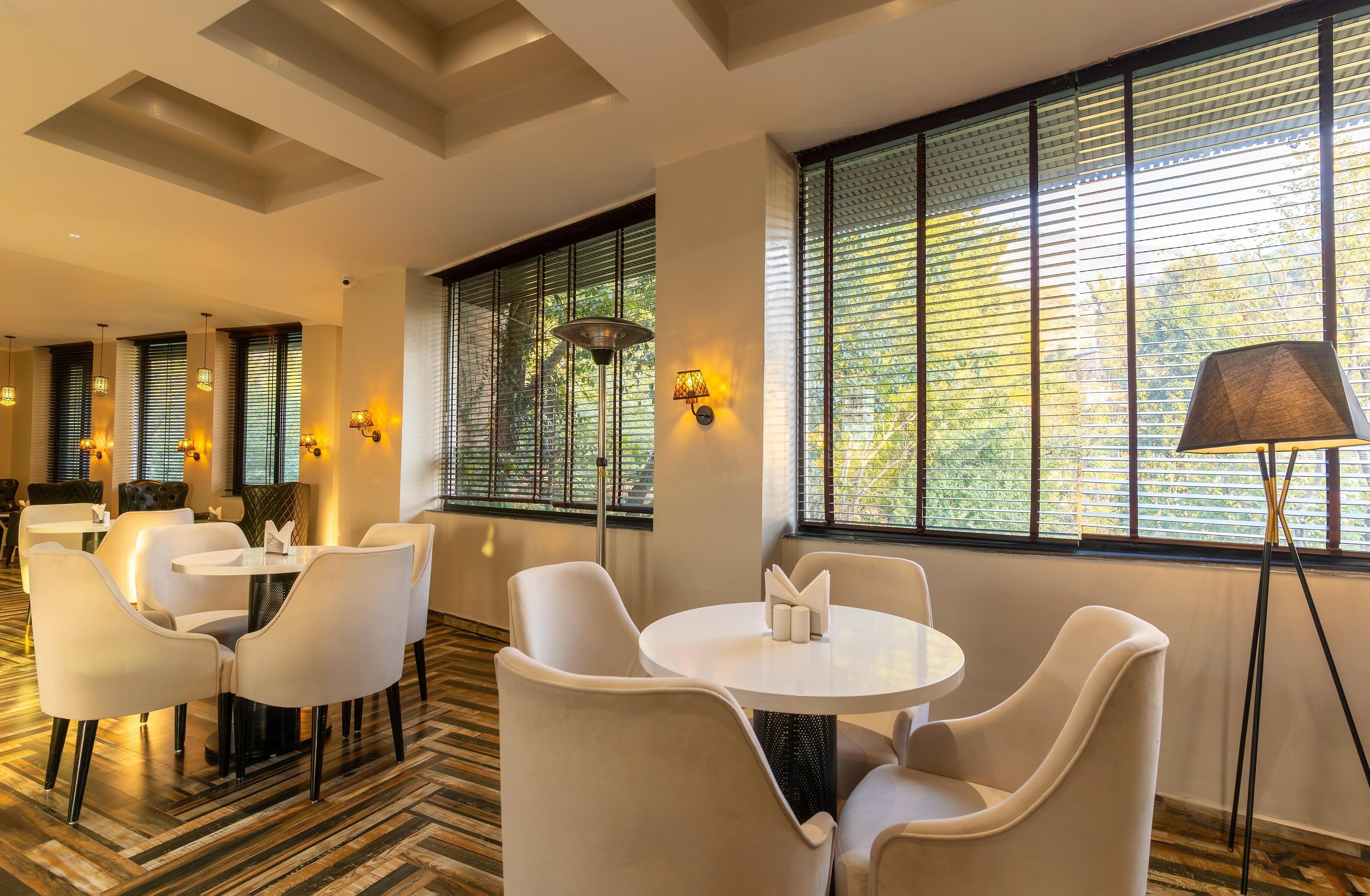 Alpine Hotel and Villas 𝗕𝗢𝗢𝗞 Dharamshala Hotel