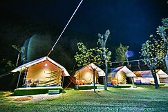 Posh luxury Camps Pahalgam - By The River, Pahalgam