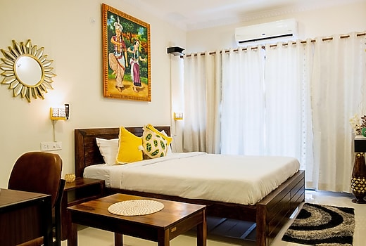 Comfortable studio room at candolim with free wifi pool and parking