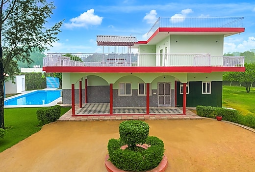 Alaya Stays 4BHK Farmhouse with Pvt Pool & Garden | Manesar