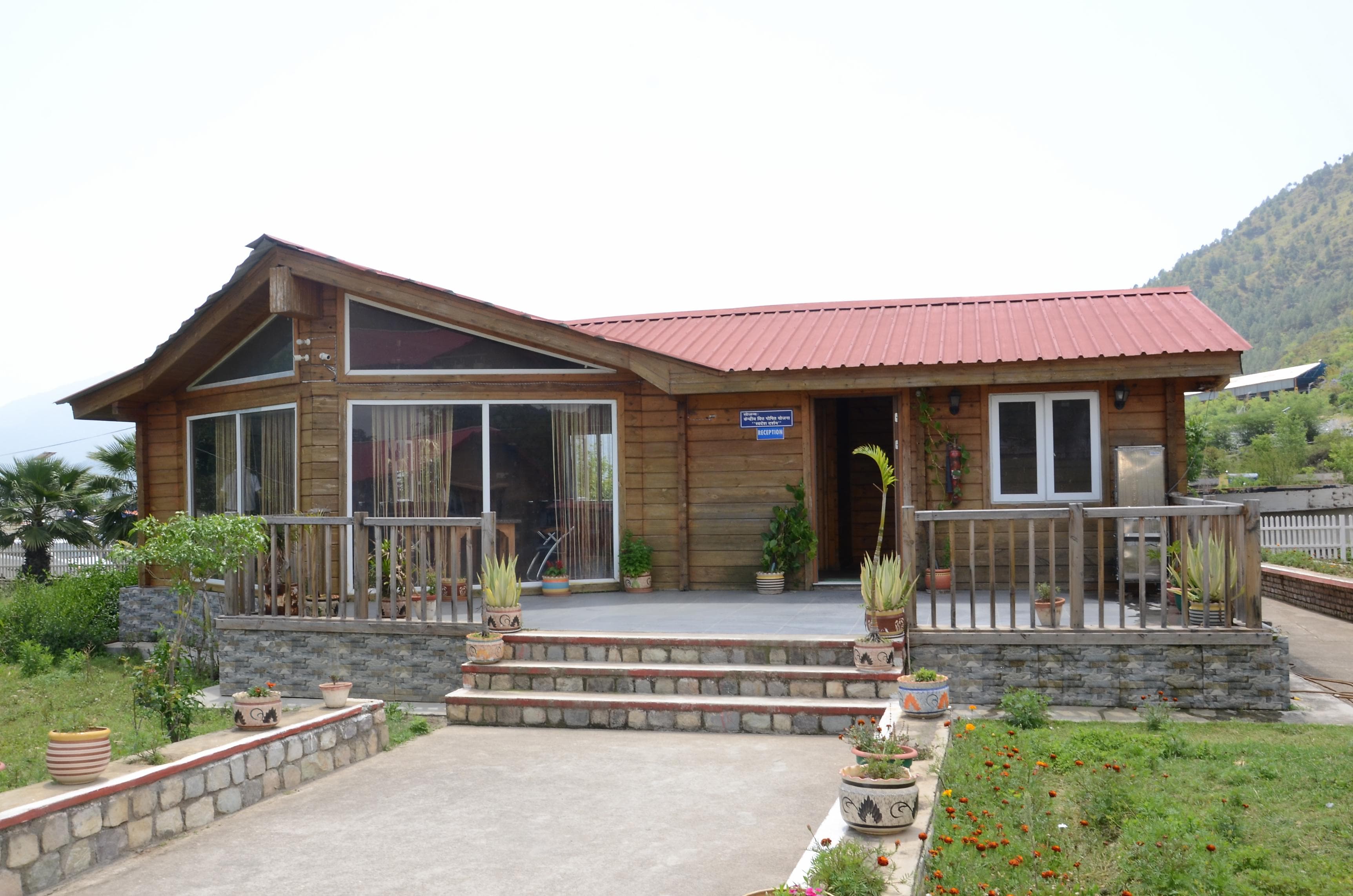 GMVN Tehri Eco Hut - Tap to explore photos