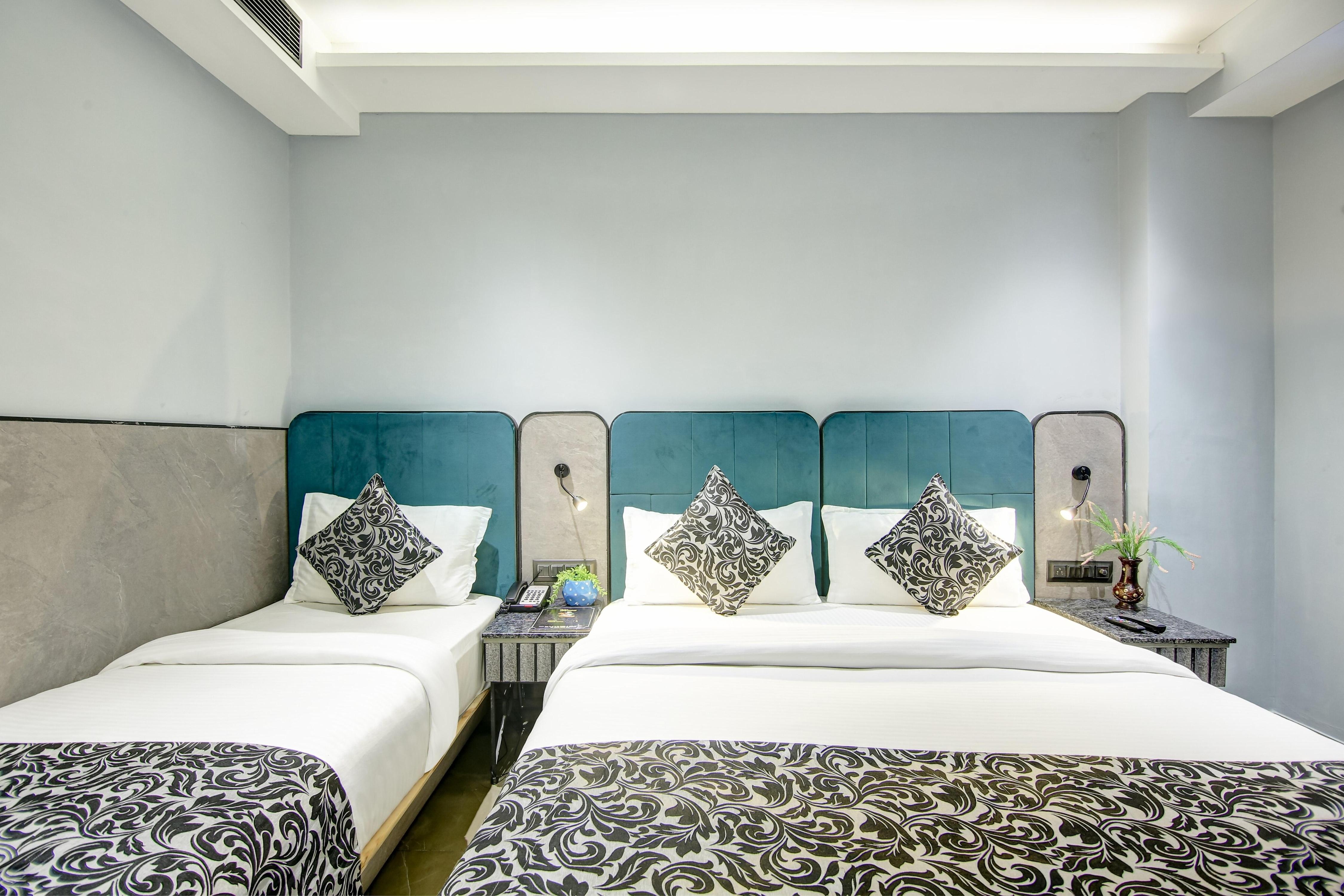 Hotel Uptown with Luxurious Restaurant & Rooftop - Tap to explore photos