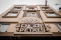 Hotel Golden Petals, Varanasi