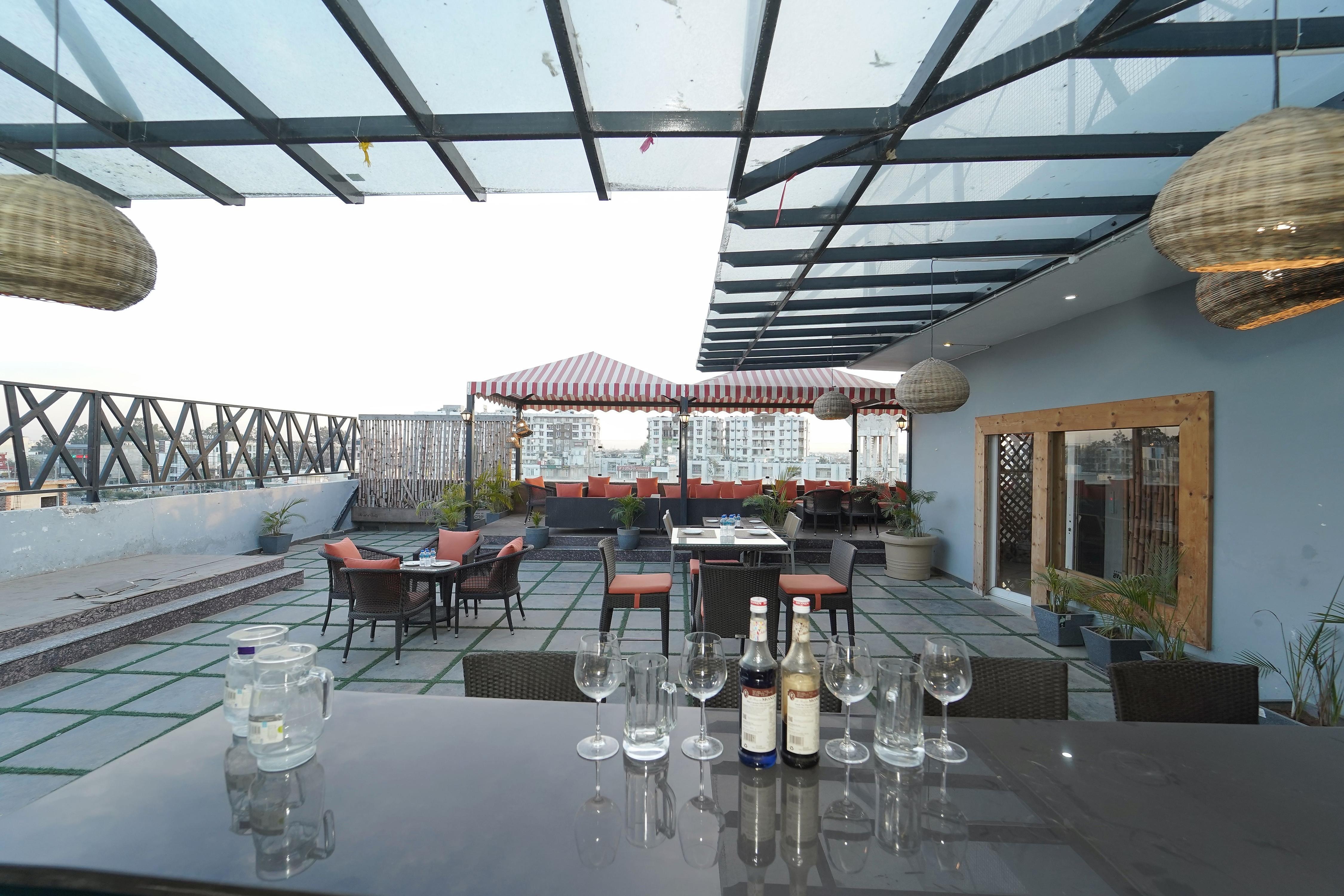 Blind Date Rooftop Restaurant