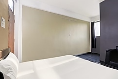 Hotel O BABA Hotel & Restaurant, Prayagraj