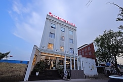 The Taj Crown Hotel Agra, Agra