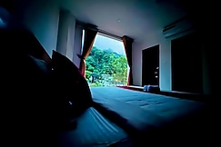 The Blue Mount Residency, Vagamon