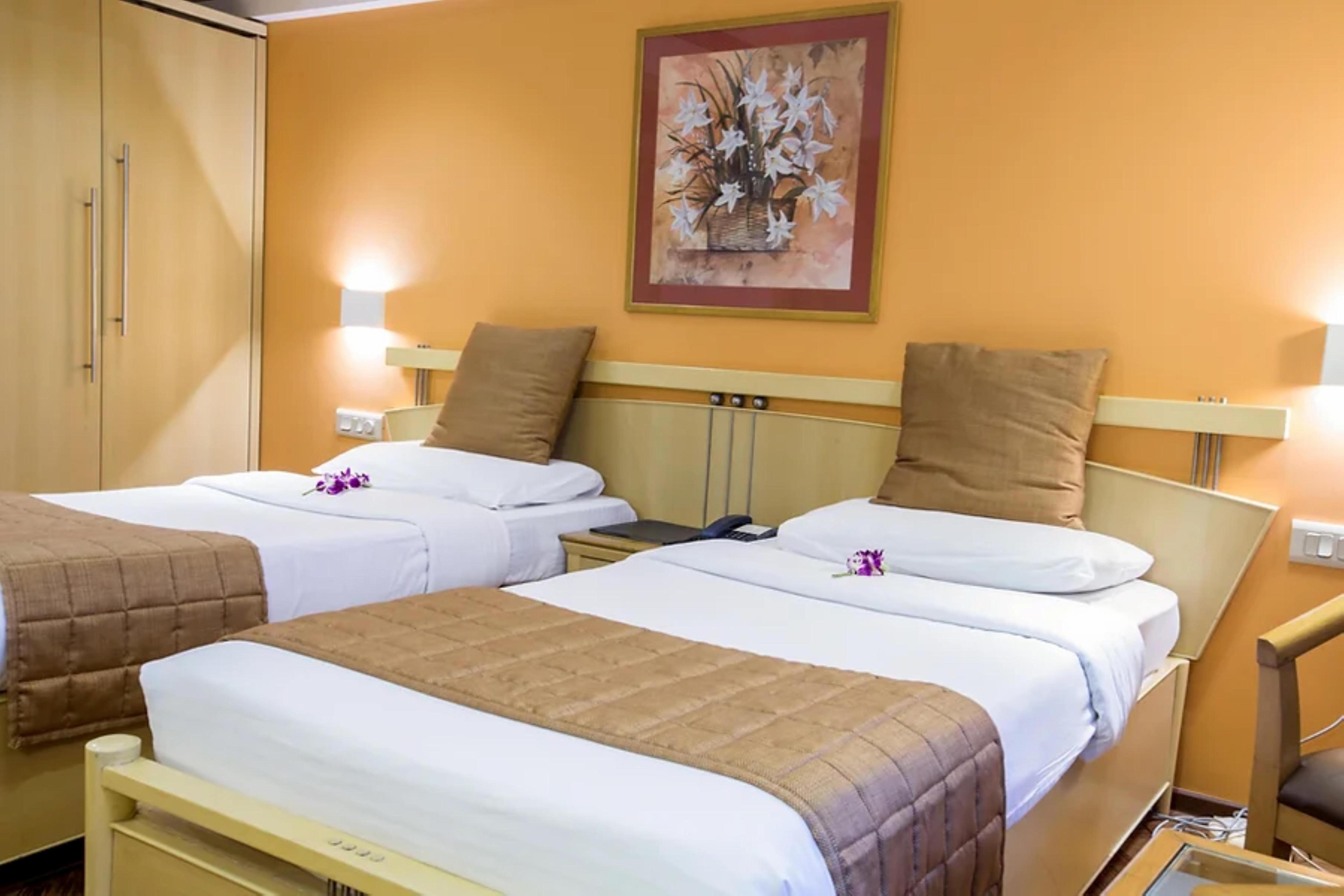 Deluxe Room 1