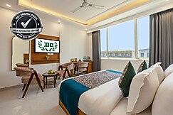 Hotel De Clark@ 5 min from Delhi IGI Airport, Panipat