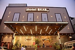 Hotel Ekas - 200 M from Charbagh Railway Station, Lucknow