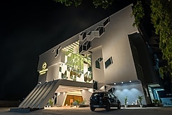 Clubway Grand  A Boutique Hotel, Jorhat