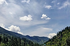 Peppy Nomads luxuria, Jibhi