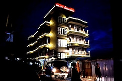 Lily Guest House | Rooms and Restaurant