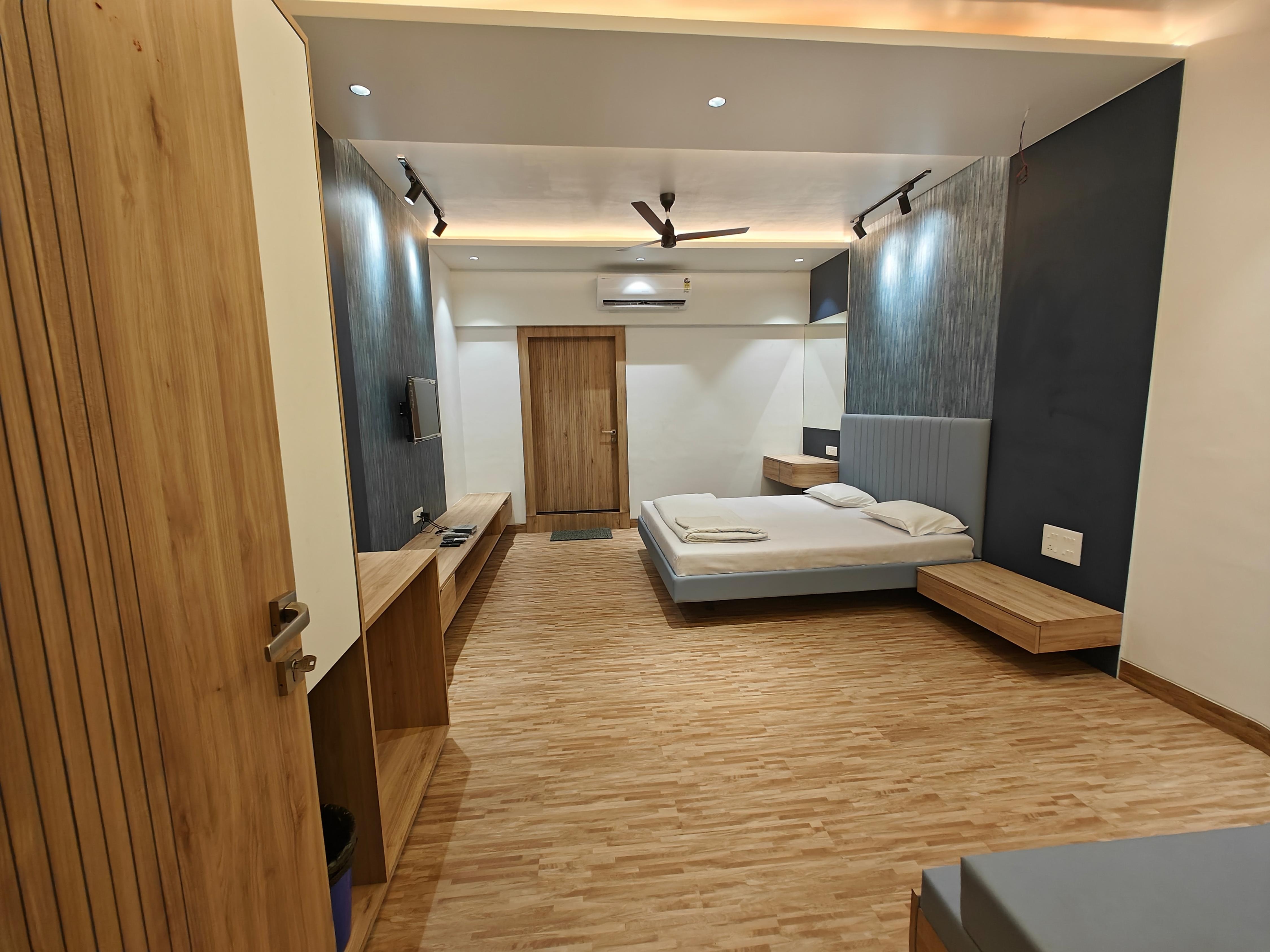 Saurabh Family Hotel - Tap to explore photos