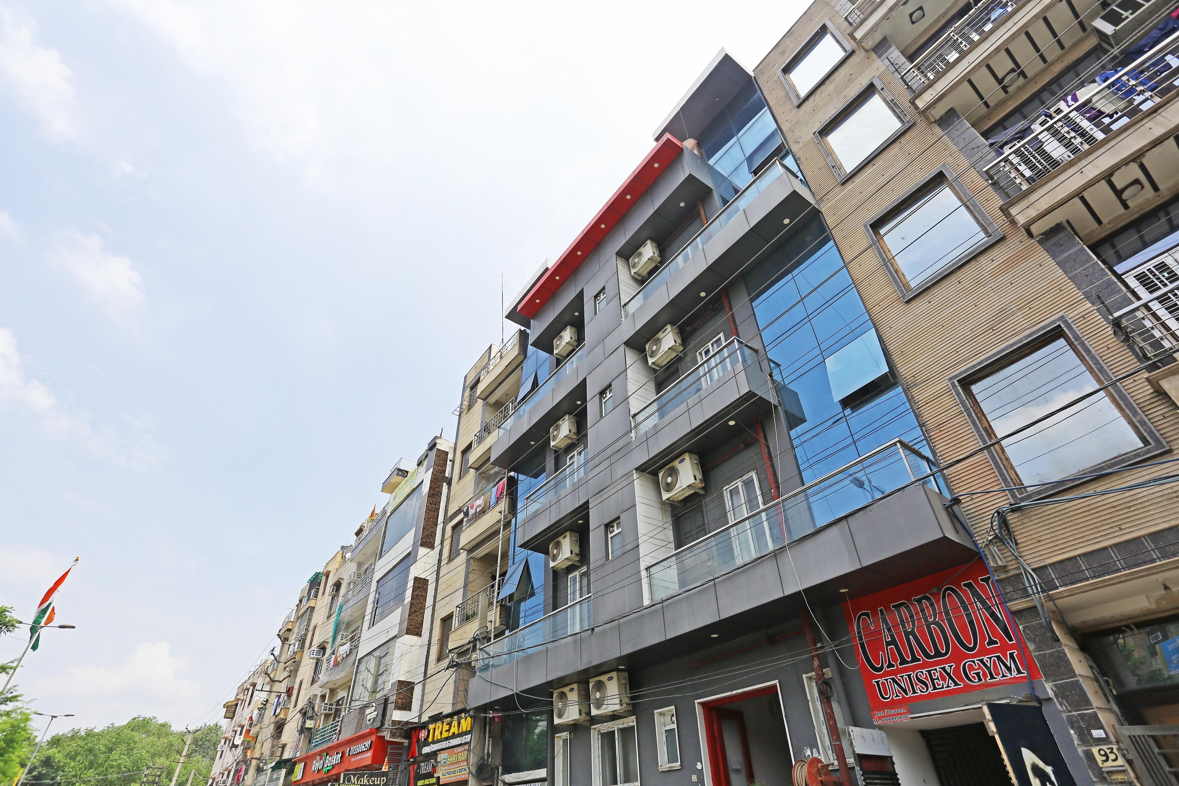 Hotel Raaso Inn Rohini - Tap to explore photos