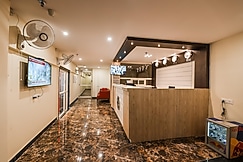 Hotel Holiday Express, Kolkata