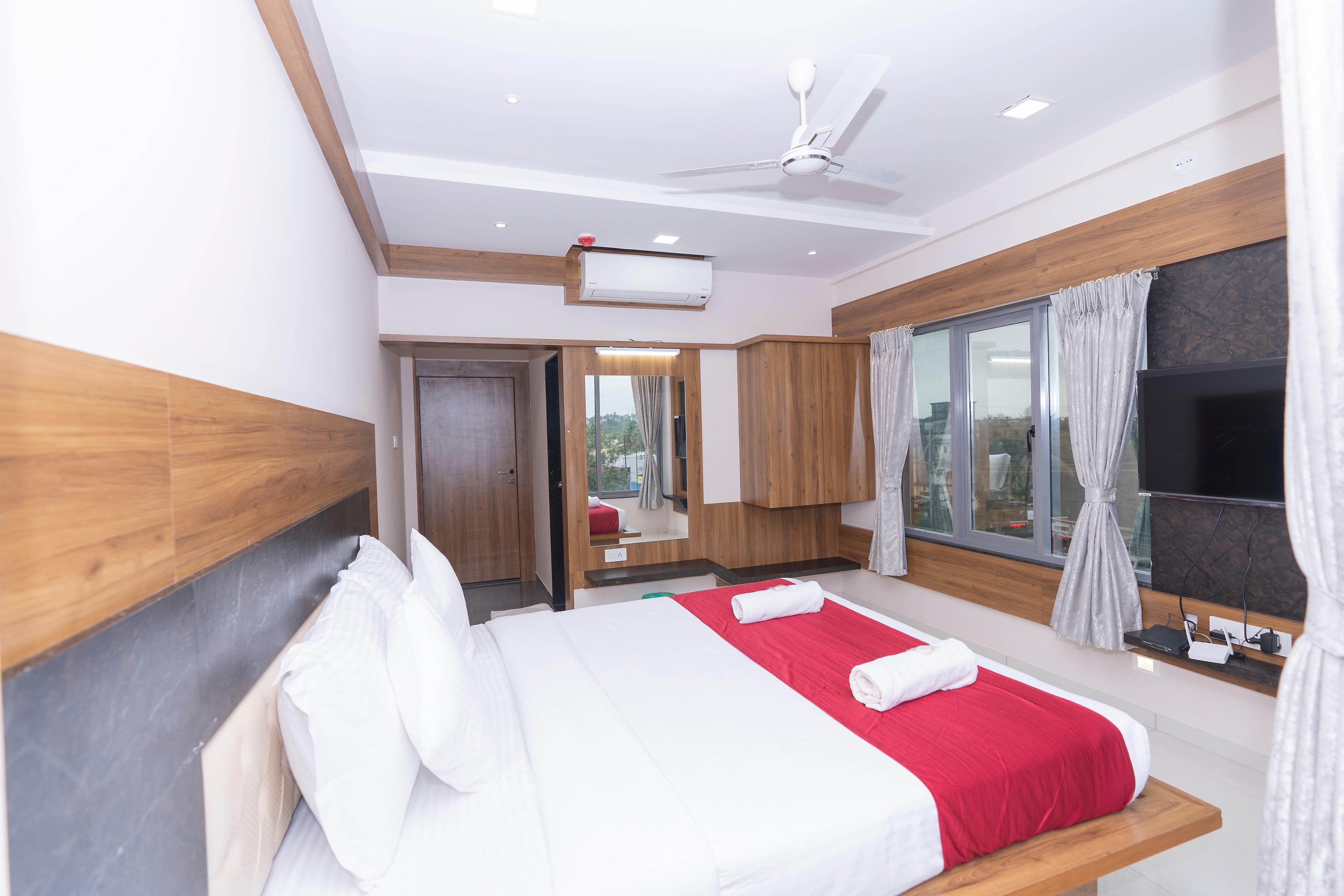HOTEL CHIRANJEEVI 5