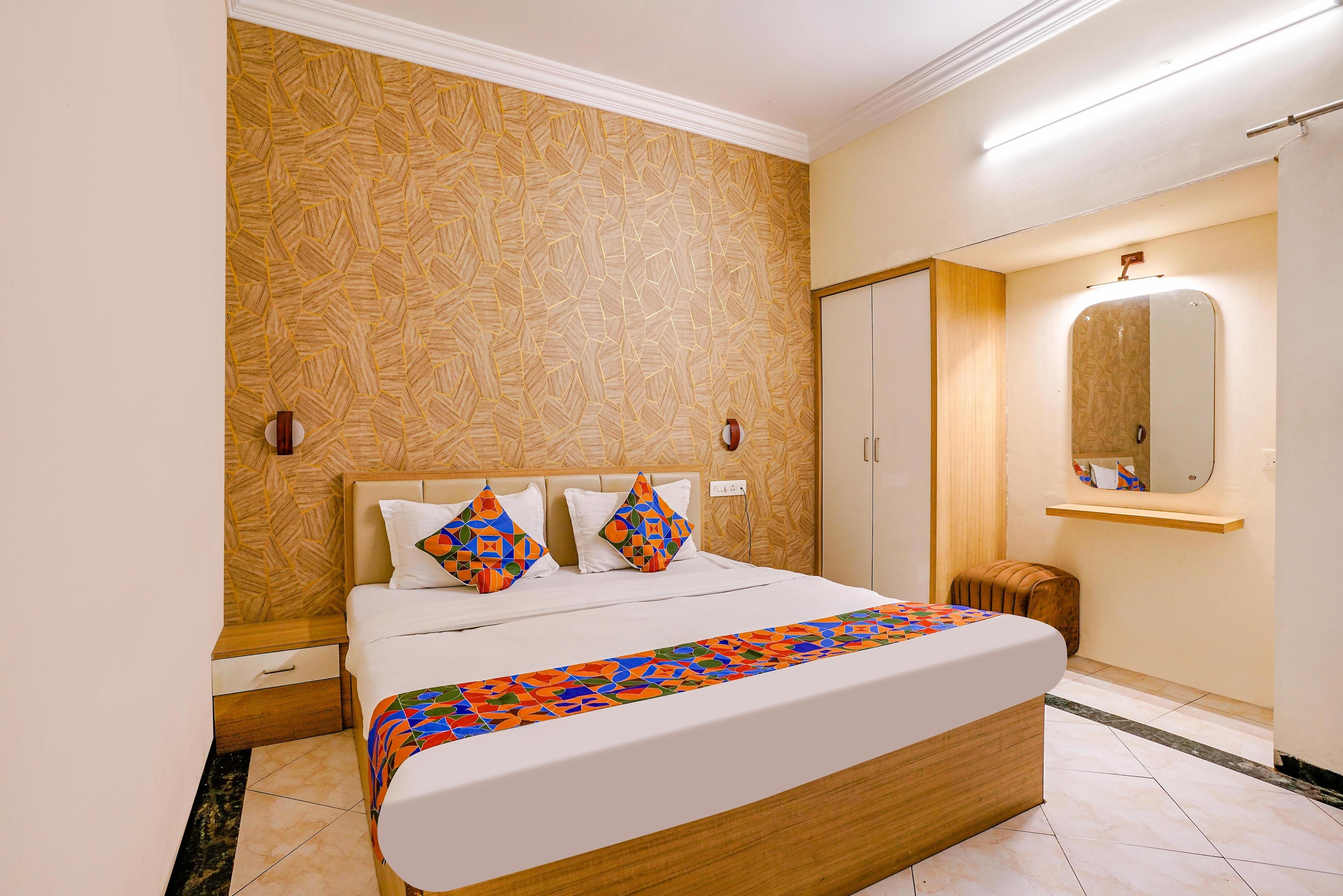 Deluxe Room 1