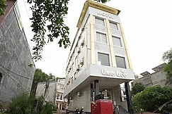 HOTEL LIME TREE, Zirakpur