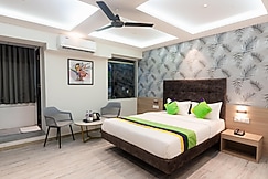 Treebo Cocostay, Hadapsar, Pune