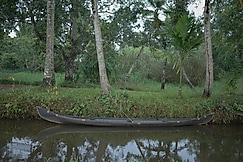 Riverdale Villa by Lexstays, Pala