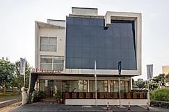 Pravasa Stay Vijay Nagar, Indore