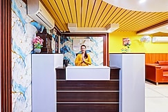 Hotel Vibe Blue, Noida