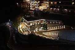 Hotel Nuri's Mountain Glow, Mussoorie