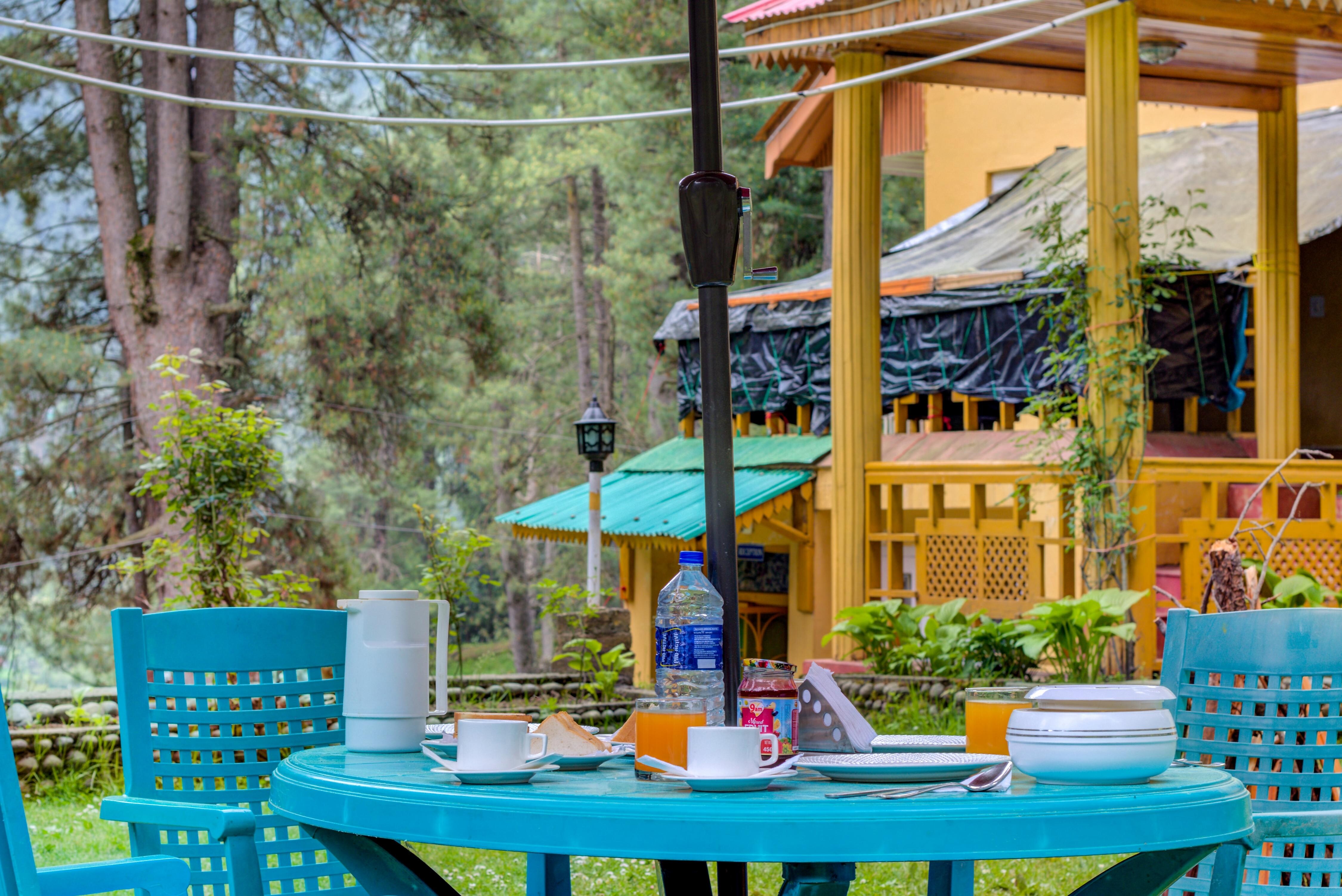 Hotel Little Silver, Pahalgam - Tap to explore photos