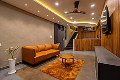 MERIDIAN BY DAAN, Neyyattinkara