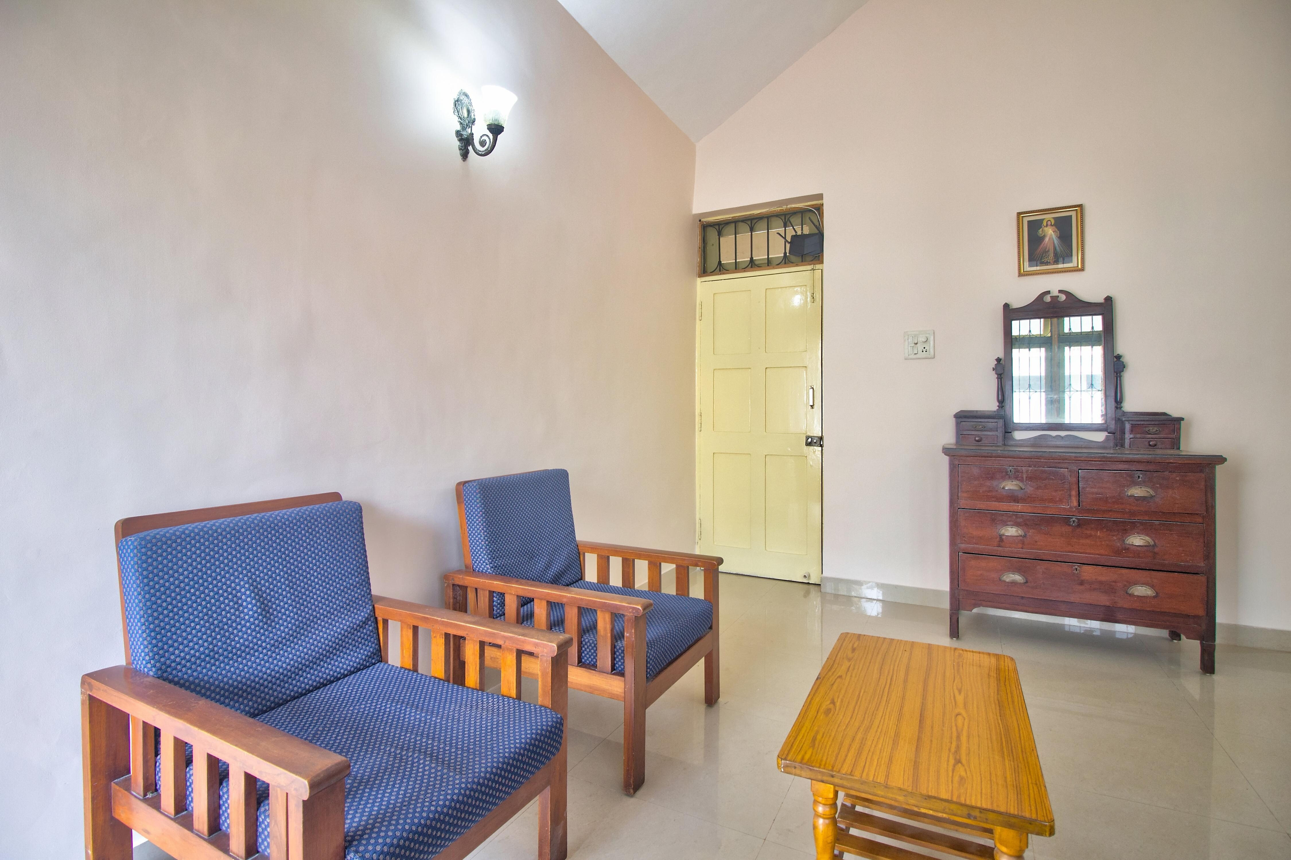 CHICOS BLISS 2BHK CANDOLIM - Tap to explore photos
