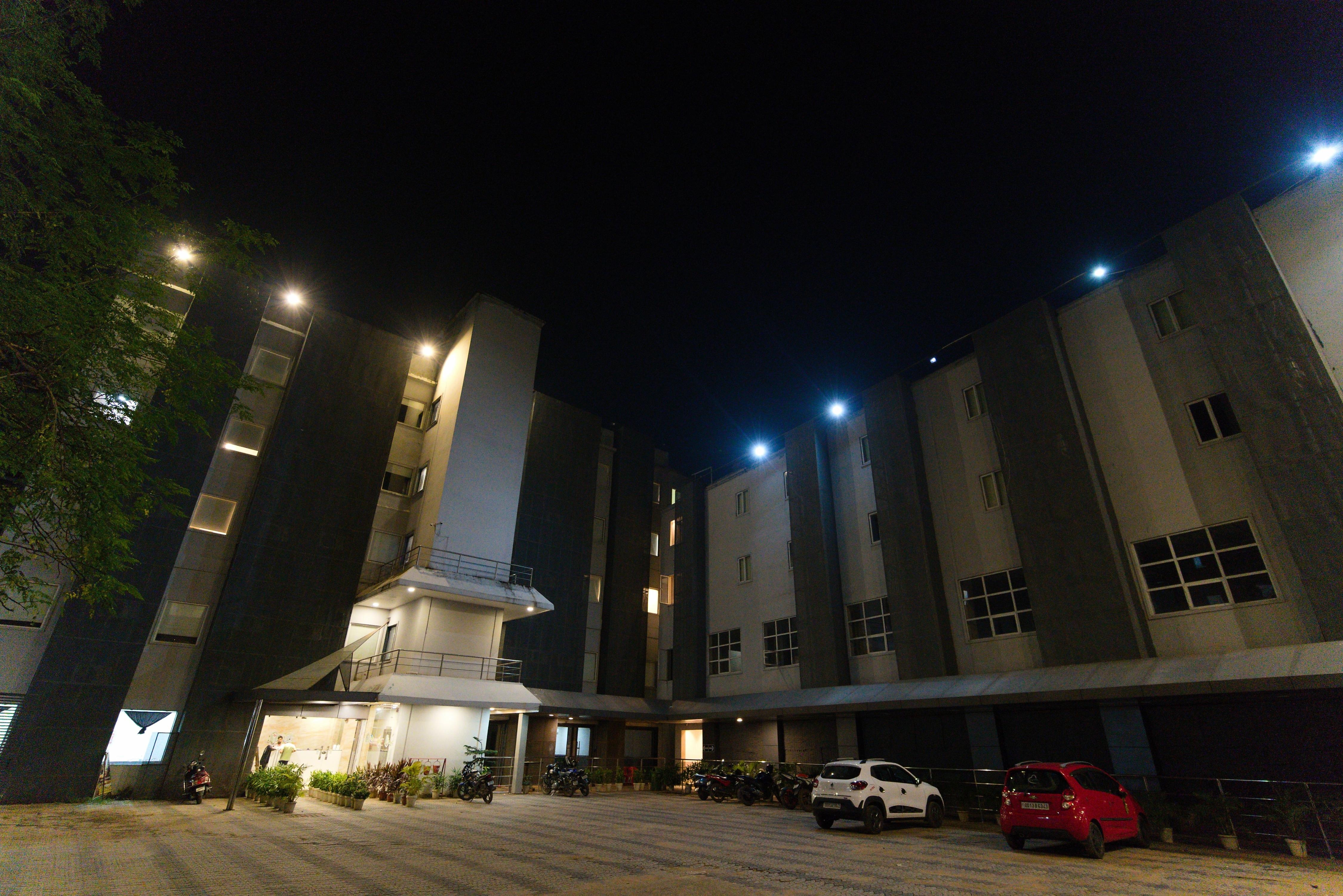 Sayhallo Kamala Inn - Tap to explore photos