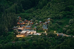 Qazaq Auyl Eco Hotel, ألماتي