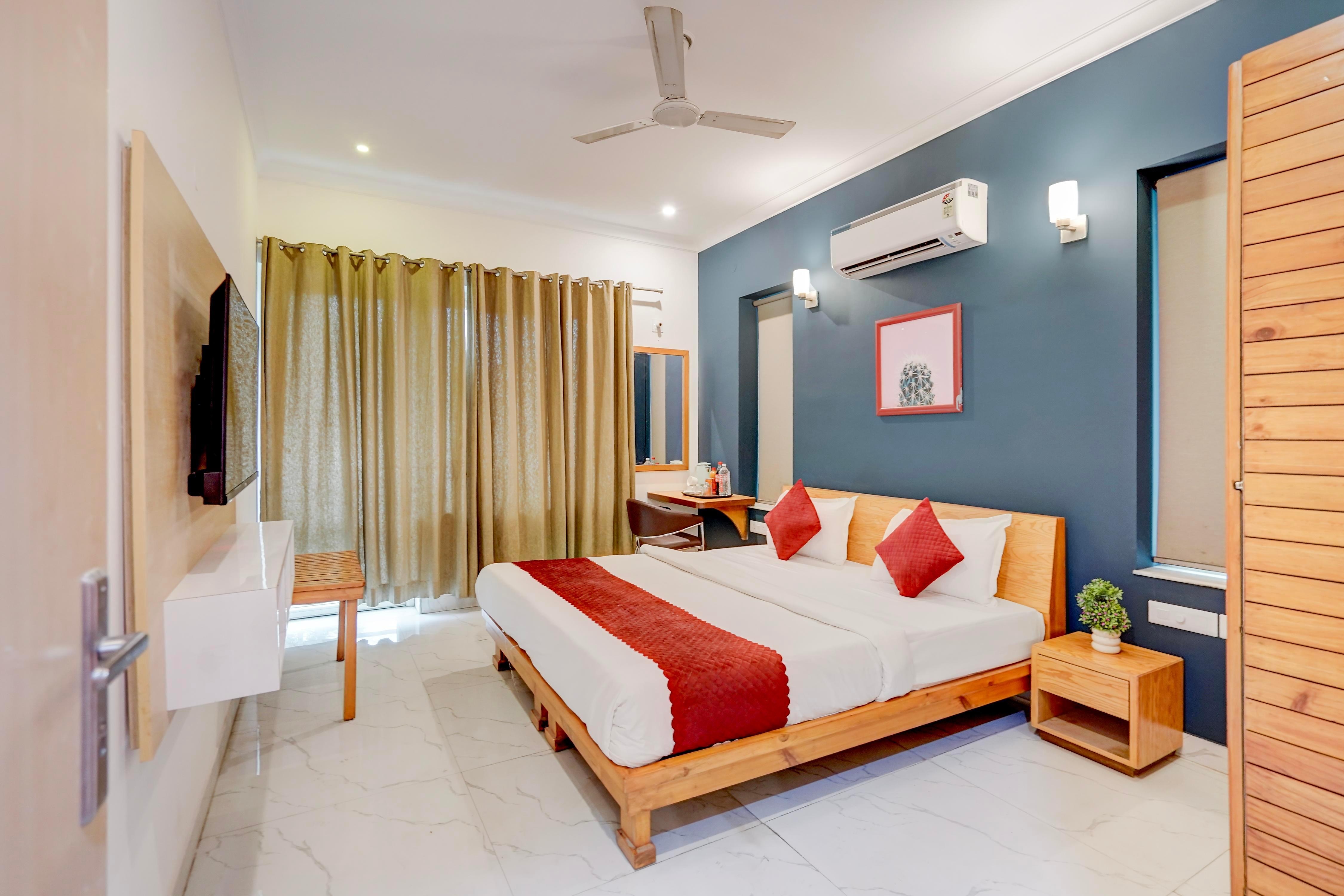 Madstays Hotels - Medicity (Near Medanta Hospital) - Tap to explore photos