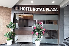 Hotel Royal Plaza, Kamrej