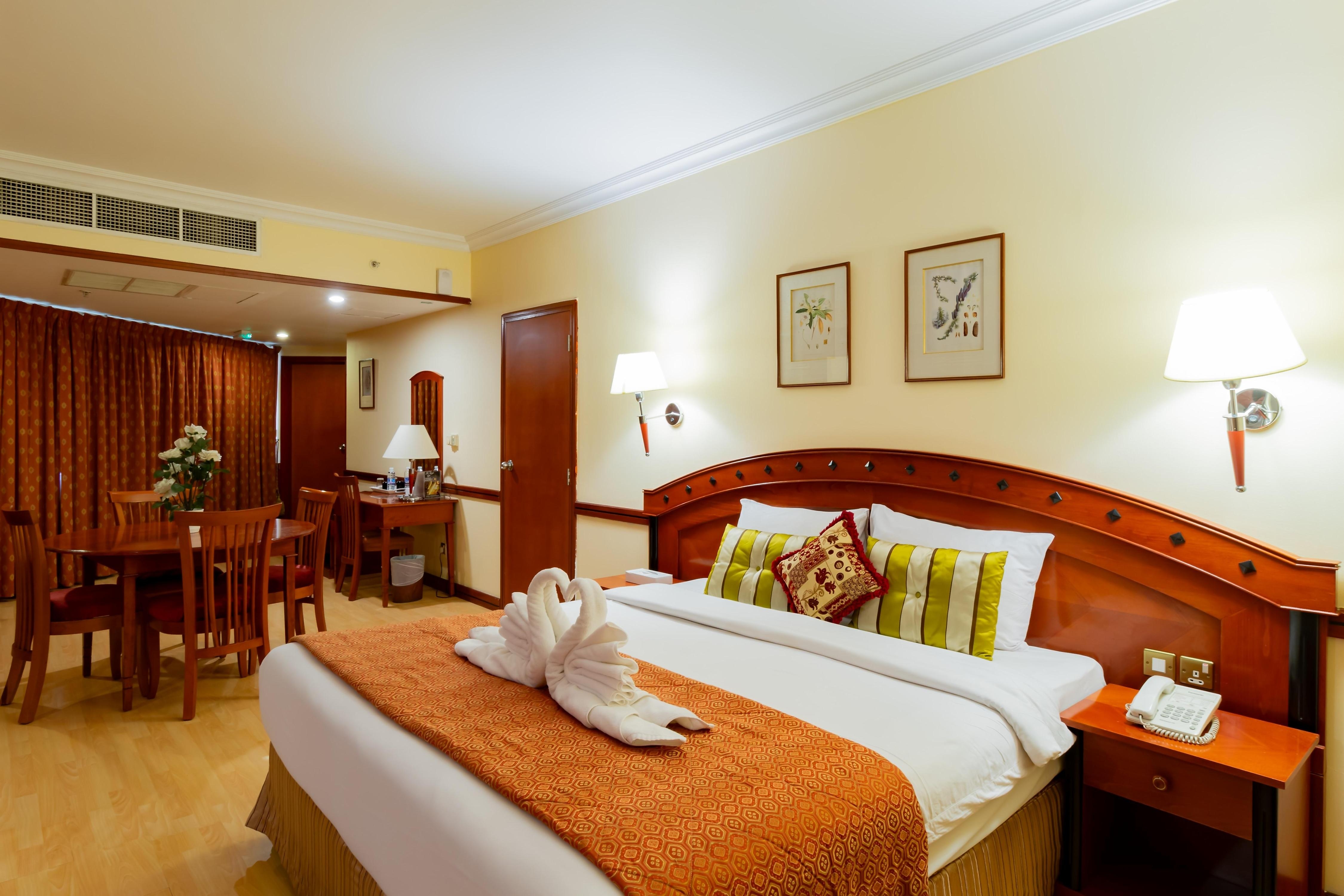 City Palace Hotel Bur Dubai - Tap to explore photos