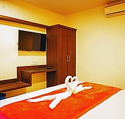 Deluxe Double AC