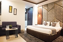 The Palatial Hotel Lucknow, Lucknow