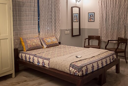 Private Rooms @ Ashrey Vintage Homes