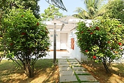 2BHK Villa With Common Pool by VR Villas, Mahabalipuram