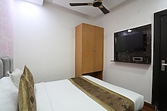 Hotel Twamev Laxmi Nagar, Delhi