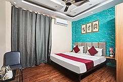 Hotel Twamev Laxmi Nagar, Delhi