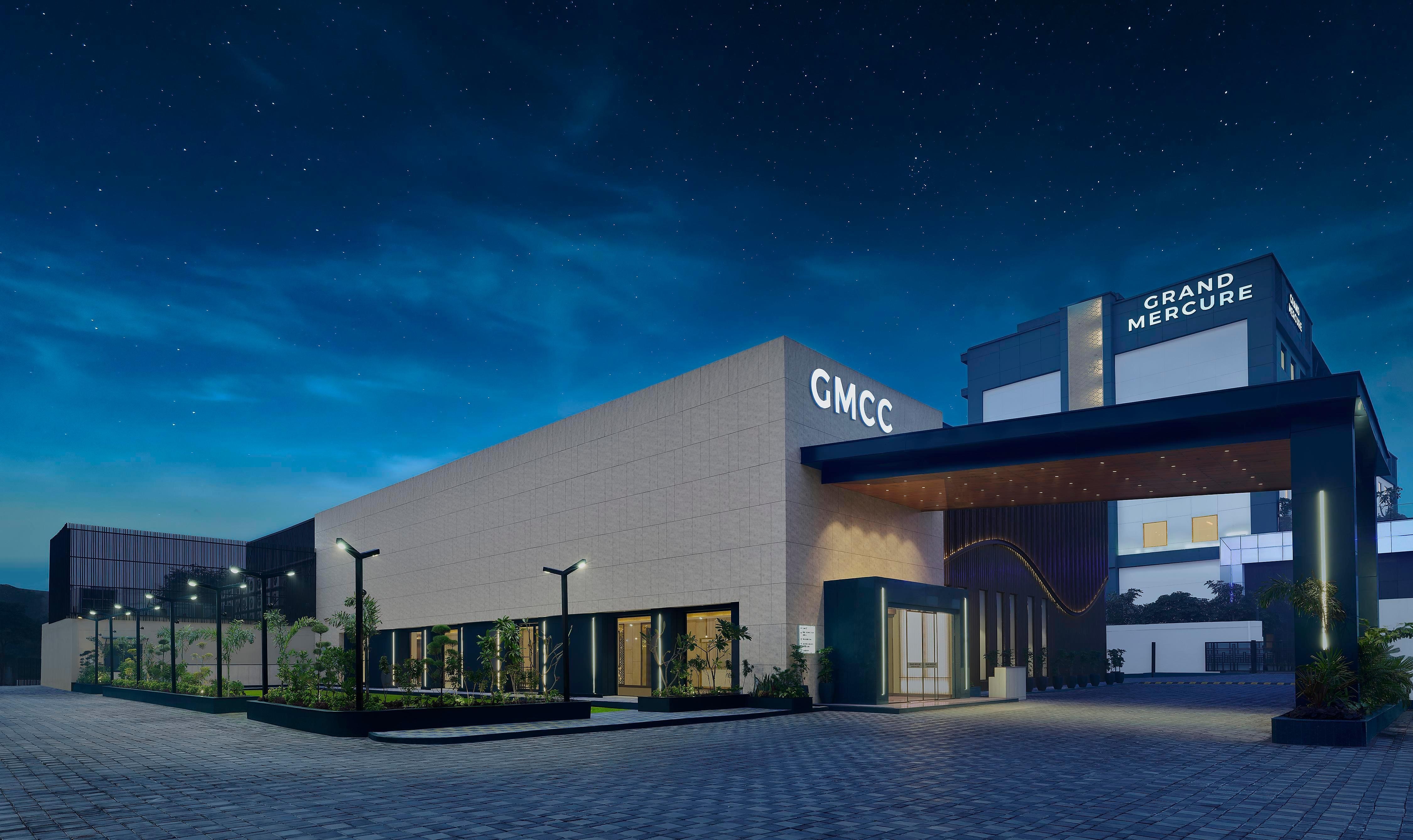 Luxury Hotel in Agra