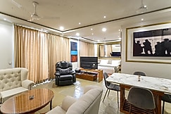 Magnolias Luxurious Penthouse with Private Terrace & Mini Bar, Gurgaon