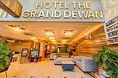 HOTEL THE GRAND DEWAN